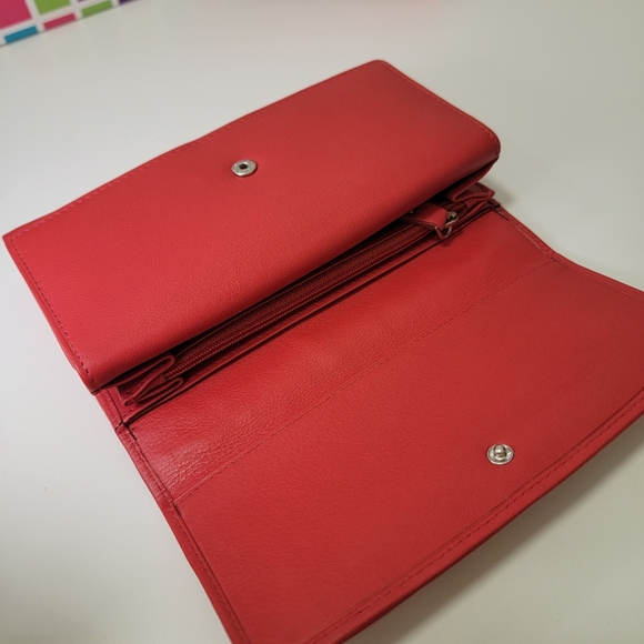 SADDLER Real Leather Wallet - Picture 9 of 12